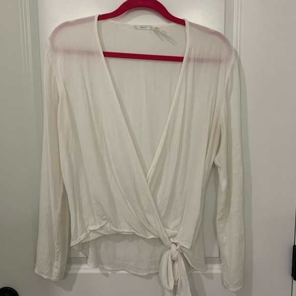 URBAN OUTFITTERS Deep V Flowy Side Tie Long Sleeve - Picture 3 of 5
